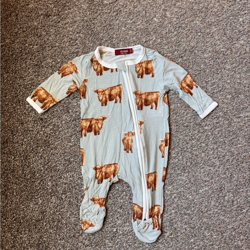 Milkbarn highland cow sleeper